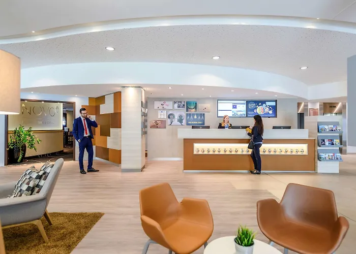 Novotel Frankfurt 4*