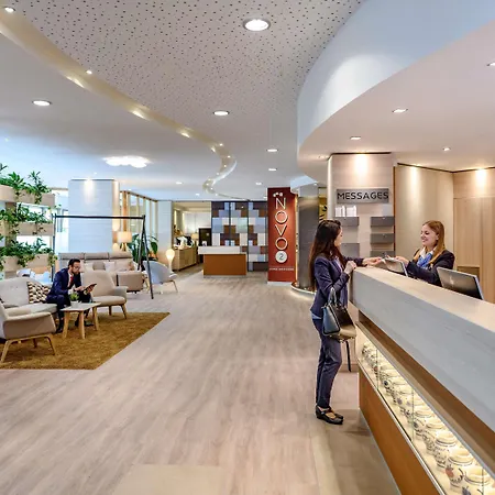 Novotel Frankfurt 4*