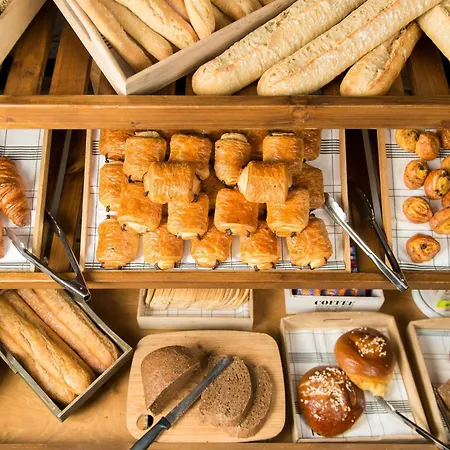 Novotel Frankfurt 4*