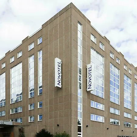 Novotel Frankfurt 4*