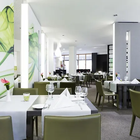 Novotel Frankfurt 4* Frankfurt nad Mohanem