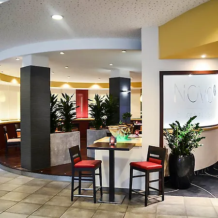 Novotel Frankfurt 4*
