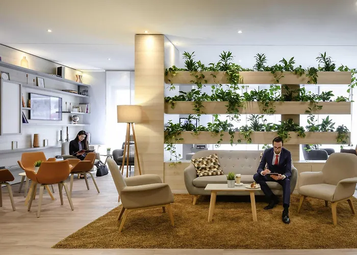 Novotel Frankfurt Otel 4*